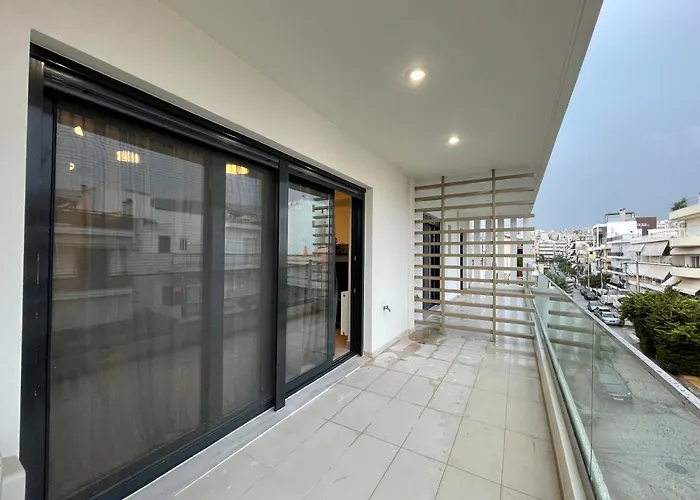 Athenean Gem Near Athens Metro Mall
